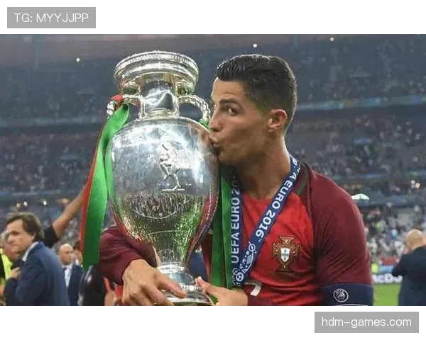 利桑德罗世界杯决赛表现稳健,助力国家队成功夺冠分析 利桑德罗世界杯决赛表现稳健,助力国家队成功夺冠分析