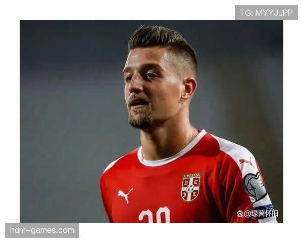 凯塞多的成长之旅：从贫困小镇到足球明星的历程值得关注