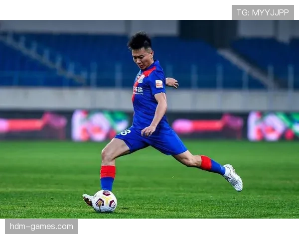 加亚传中能力持续提升,左路进攻表现稳健 加亚传中能力持续提升,左路进攻表现稳健