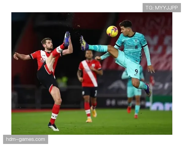 利物浦中场重建后控制力波动,稳定性面临考验 利物浦中场重建后控制力波动,稳定性面临考验